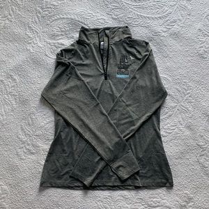 BRAND NEW workout top L